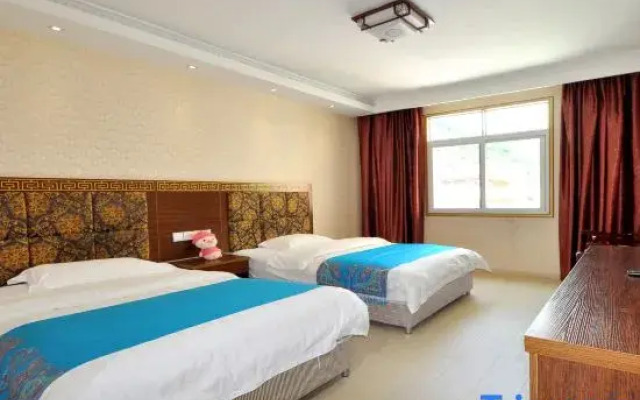 Jiuzhaigou happy sunshine home stay