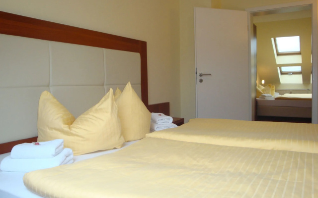 Hotel Viacity