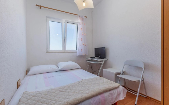 Awesome Home in Sevid With 5 Bedrooms