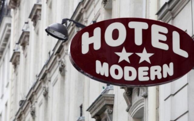 Modern Hotel вид на фасад