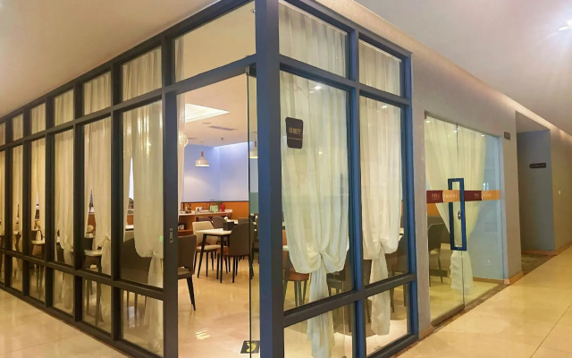 Seaman Hotel