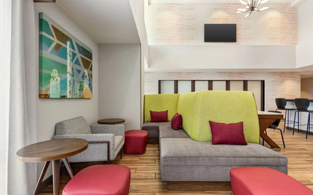 Hampton Inn & Suites Oroville