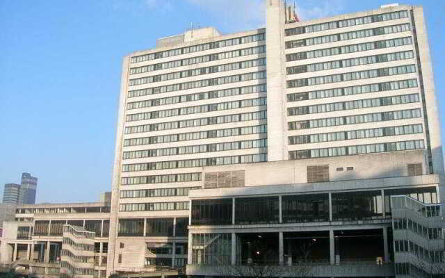 Отель Renaissance Manchester City Centre Великобритания, Солфорд - отзывы, цены и фото номеров - забронировать отель Renaissance Manchester City Centre онлайн вид на фасад