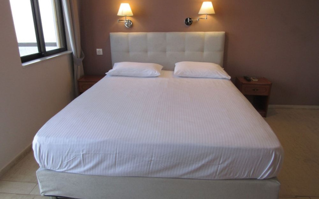 Kalypso Guesthouses