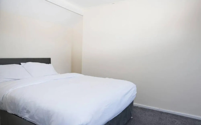 Stunning 5-bed House in Newcastle Upon Tyne