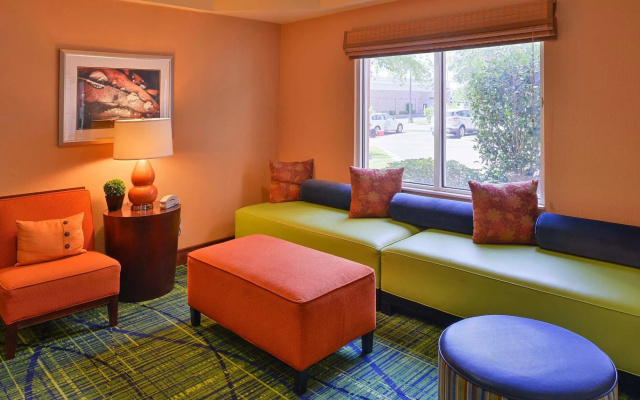 Fairfield Inn & Suites Charleston North/University Area