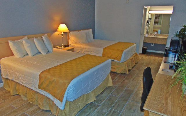 Ramada Kingman