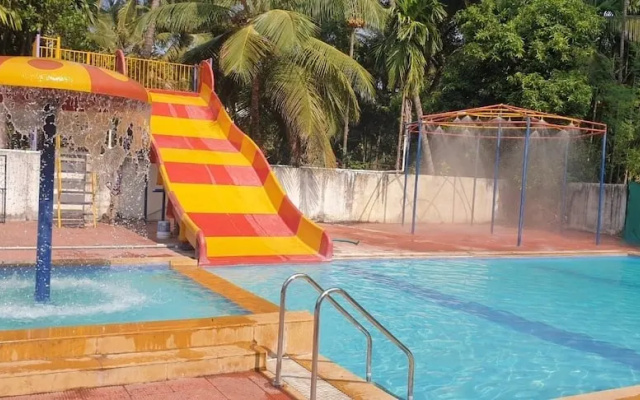 Raj Resort