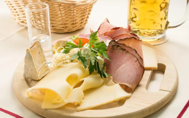 Hotel & Restaurant Waldschloss