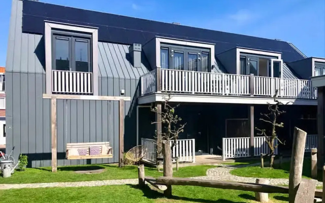 Ground Floor Lodge With Private Veranda