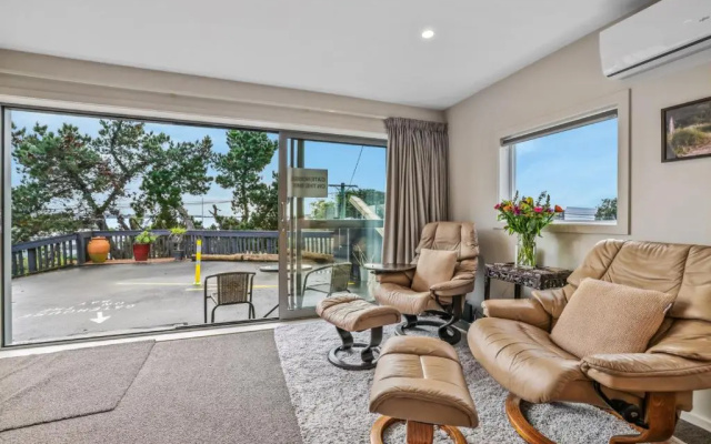 Gatehouse on the Bay - Christchurch Holiday Unit