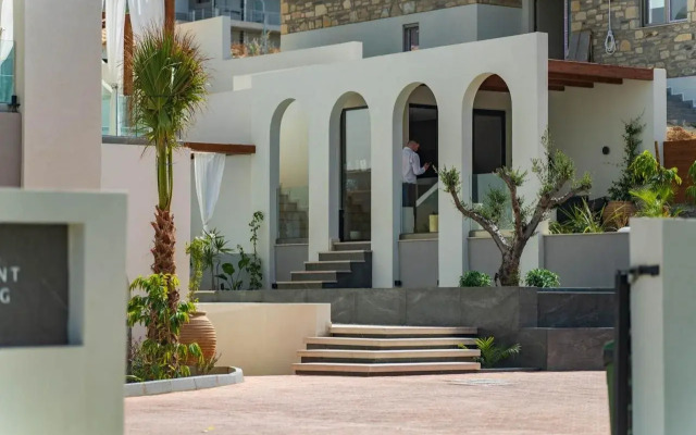 Vaya Suites by Omilos Hotels