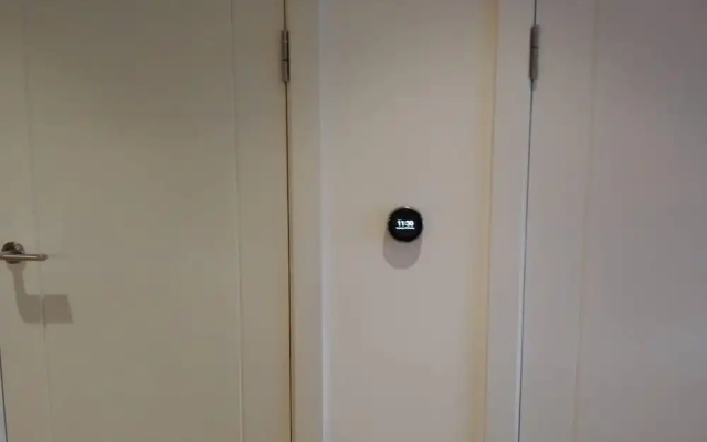 Whole Apartment 5mins to East Croydon & Concierge