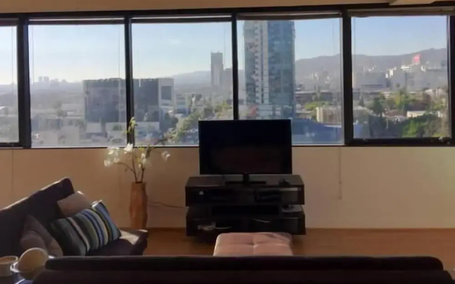 Hollywood 0 Bedroom Studio By Senstay