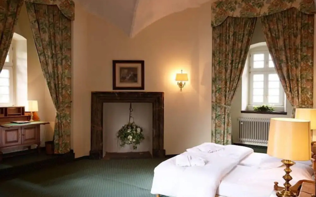 Hotel und Restaurant Burg Schnellenberg