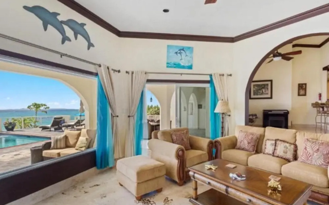 Sunny Vacation Villa 96