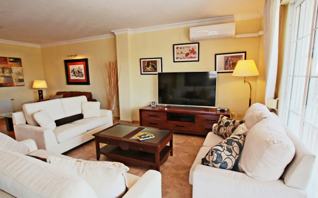 TESS Villa Paradise