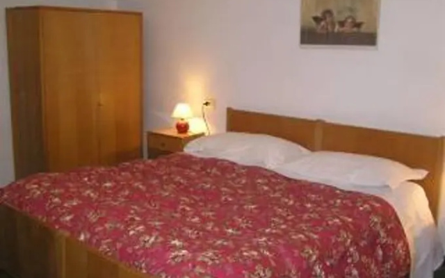 Hotel Lo Scudo