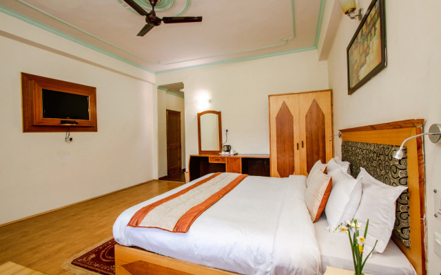 Hotel Prini Palace Manali