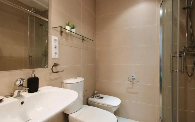 Bright and Familiar Apartment in Alameda