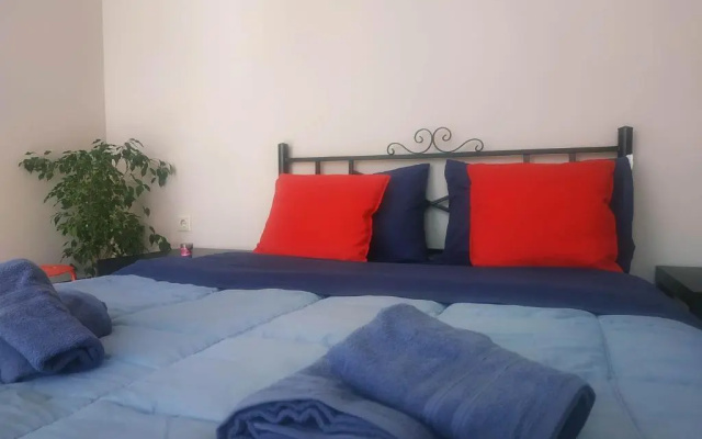 STUDIOS POSEIDONIA apartments 50 & 70 sqm with sea view