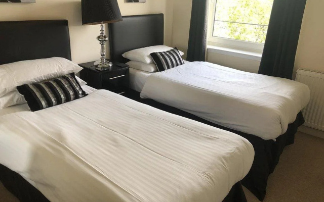 Oakhill Apartments