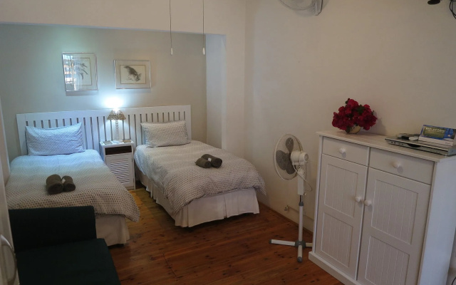 Dempseys Guest House