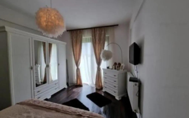 Unique's Apartment