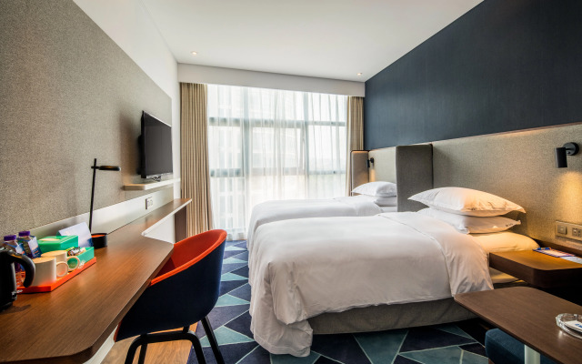 Holiday Inn Express Shaoxing Paojiang by IHG