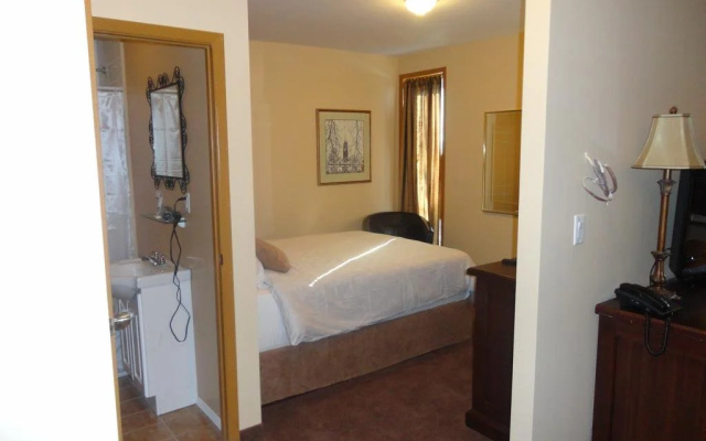 Alliston Inn