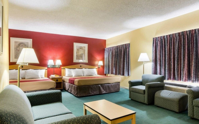 Econo Lodge Topeka
