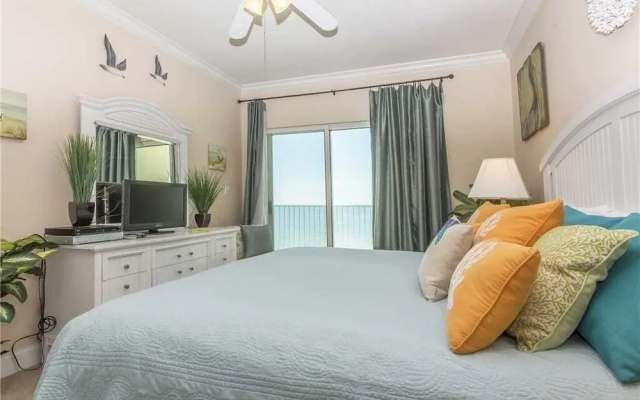 Crystal Shores 704