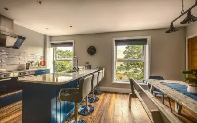 Bay View Holiday Apartments
