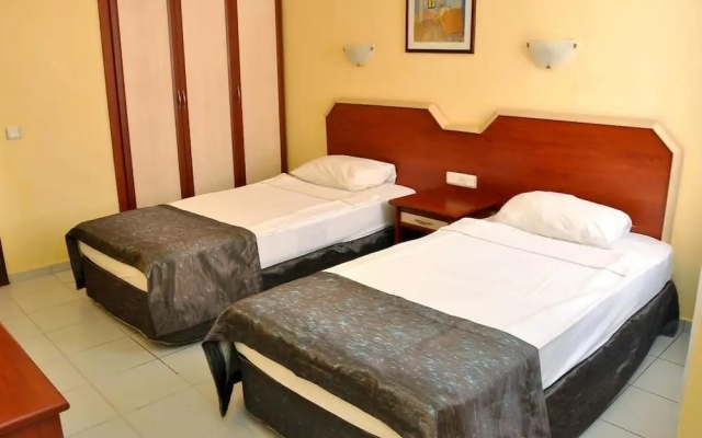 Albatros Apart Hotel