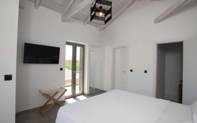 Calme Suites Mani