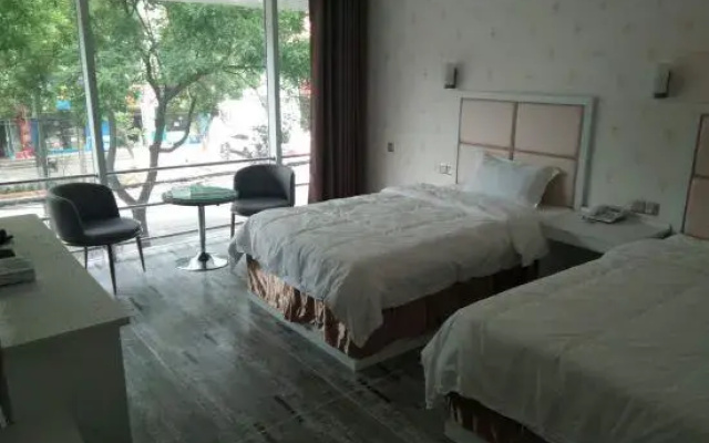 Pingshan Jinhong Hotel