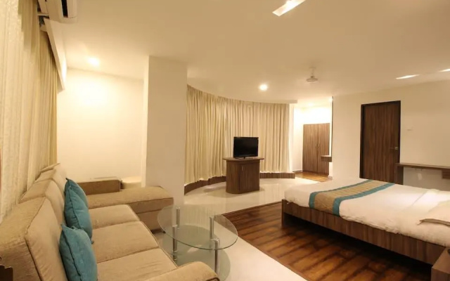 Hotel Rahul International