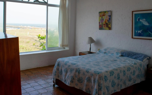 Casa Roja, Tecolutla (frente al mar)