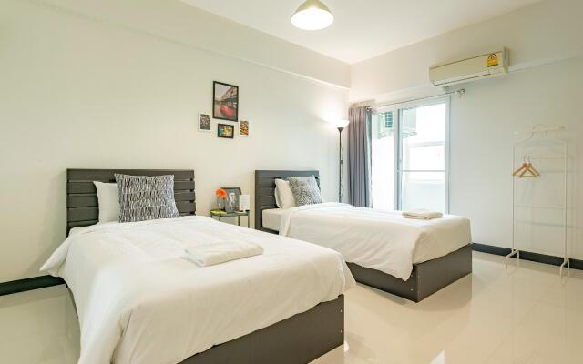 T Hostel @ Rama 4 Бангкок комната для гостей