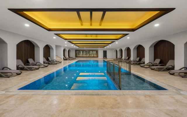 Ring Beach Hotel