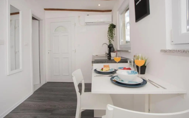 Studio Apartment Škatula