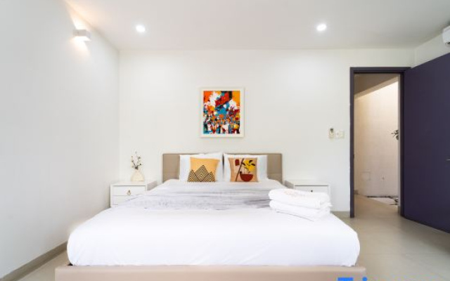 KN8 Holiday Villa