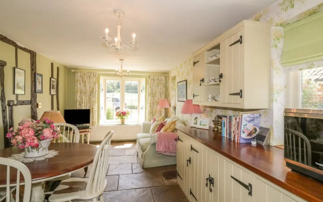 Waveney Cottage
