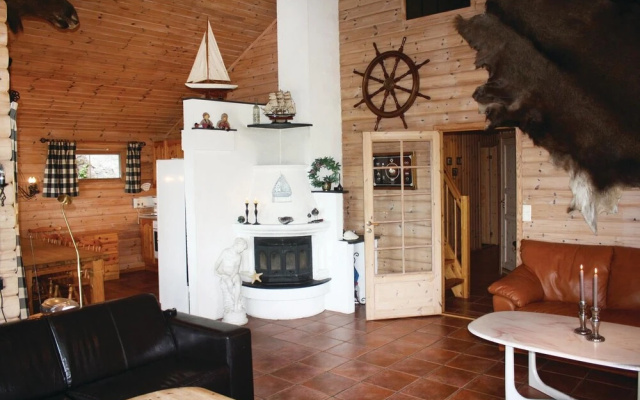Stunning Home in Lindesnes With 5 Bedrooms and Sauna