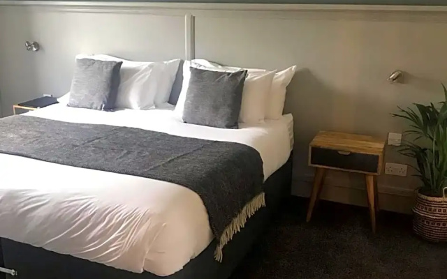 The Steam Inn