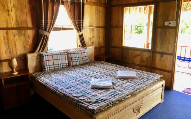 Mekong Daniel Bungalow