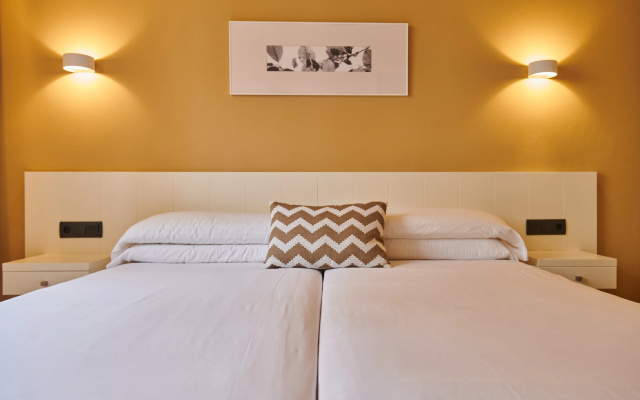 Protur Badí­a Park Aparthotel