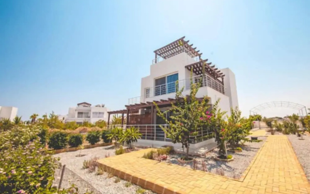 Villa 4 Bedroom sea view 2