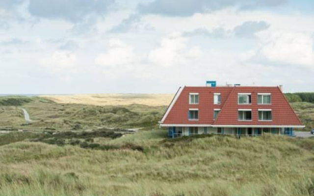 Strandhotel Buren aan Zee