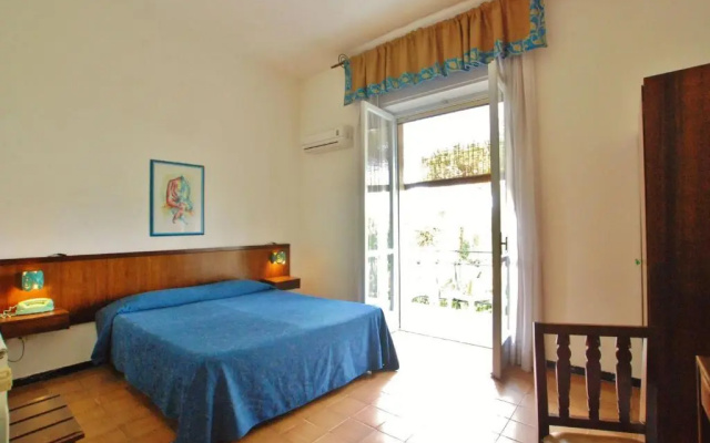 Calypso Art Hotel